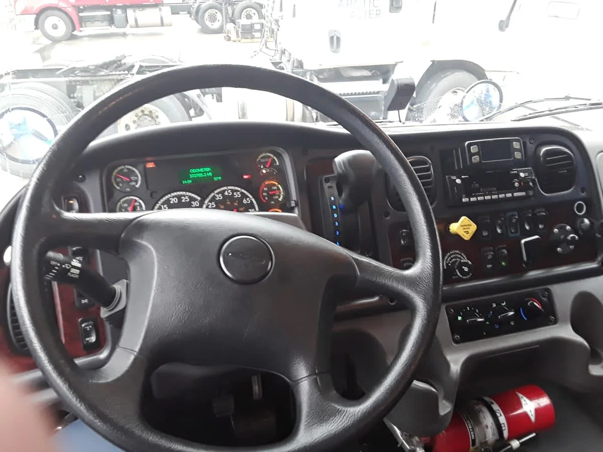 2022 Freightliner M2 106 - image 7