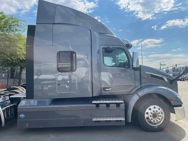 2024 Peterbilt 579 in Fontana, CA — photo 4