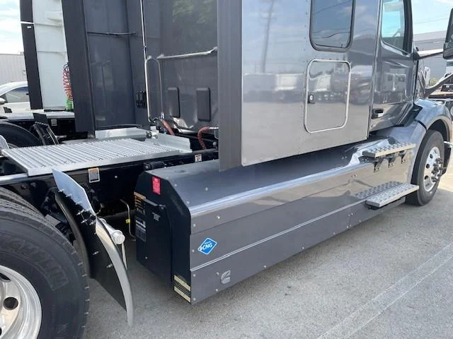 2024 Peterbilt 579 in Fontana, CA — photo 5