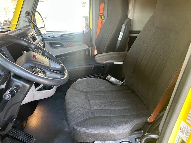 2023 Peterbilt 579 - image 12