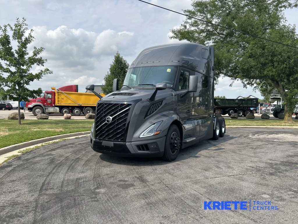 2027 Volvo VNL 860
