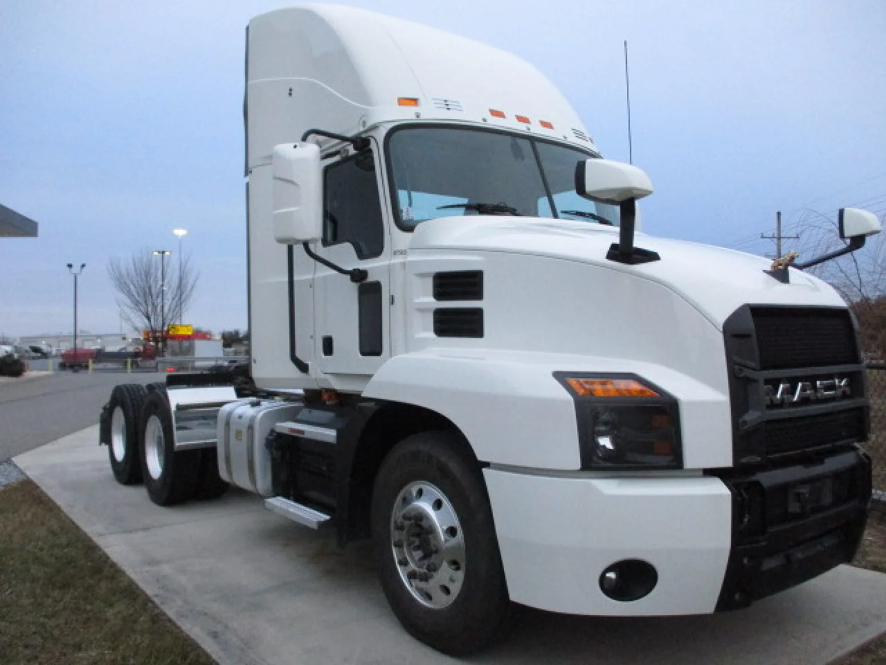 2019 Mack Anthem in Hagerstown, MD — photo 4