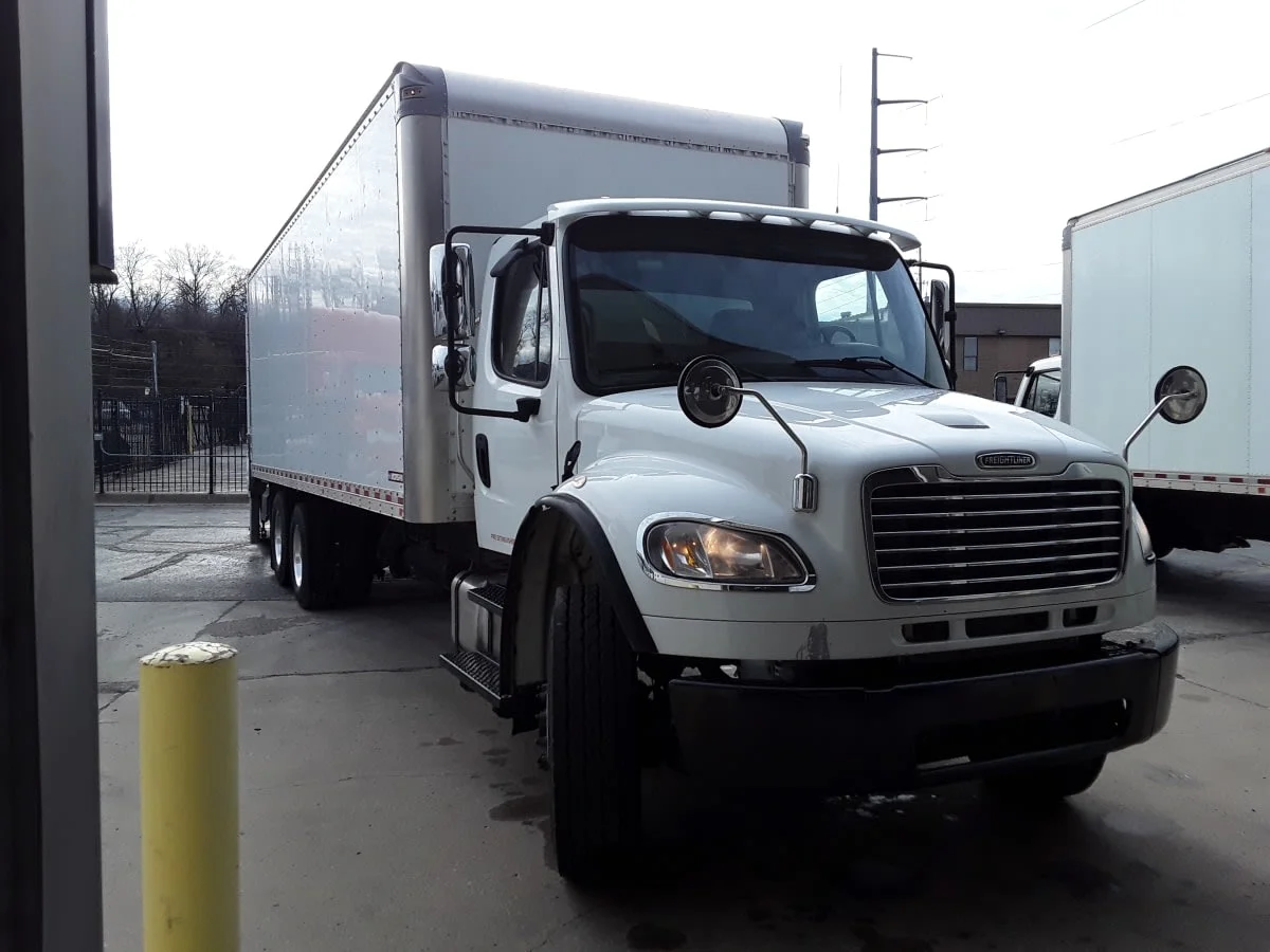 2022 Freightliner M2 106 - image 3