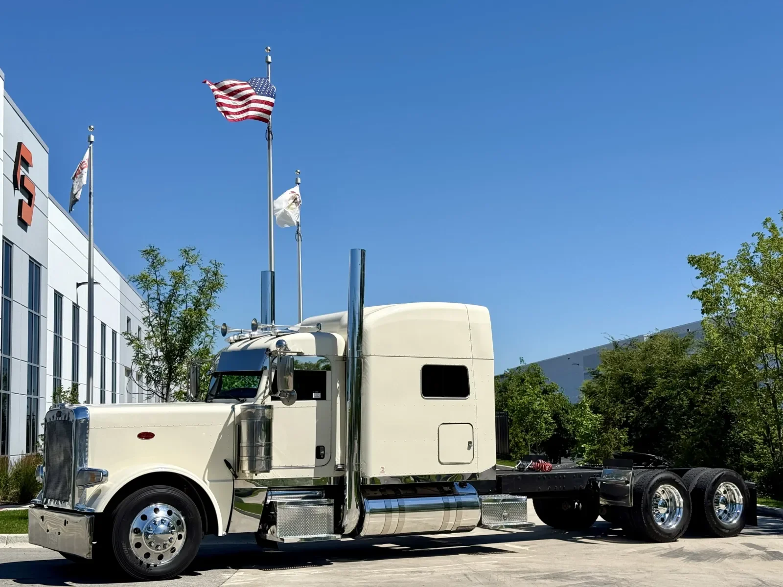 2015 Peterbilt 389