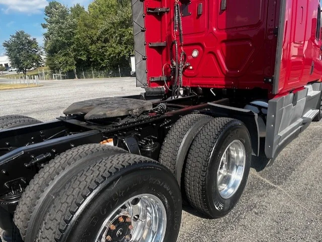 2021 Freightliner Cascadia in Greensboro, NC — photo 4