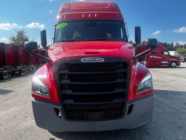 2021 Freightliner Cascadia in Greensboro, NC — photo 8