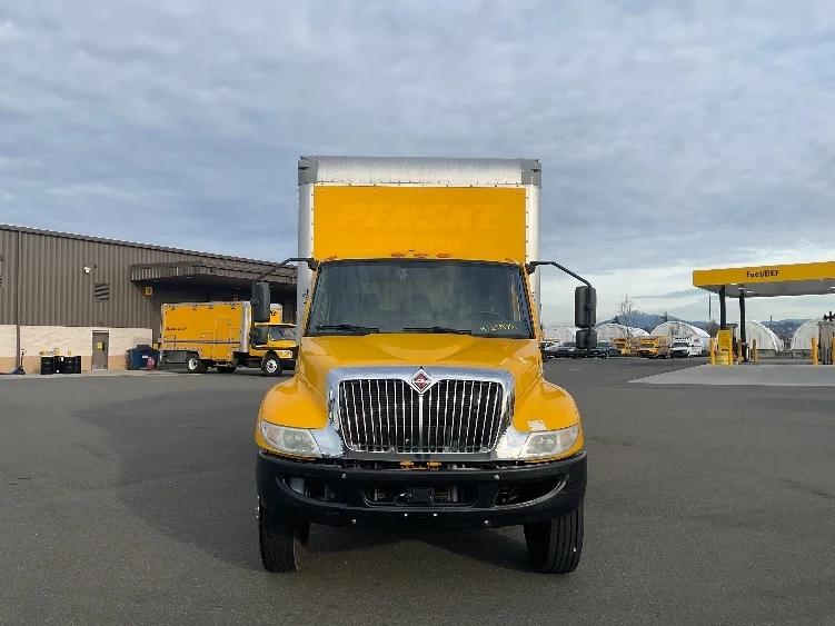 2021 International MV - image 2