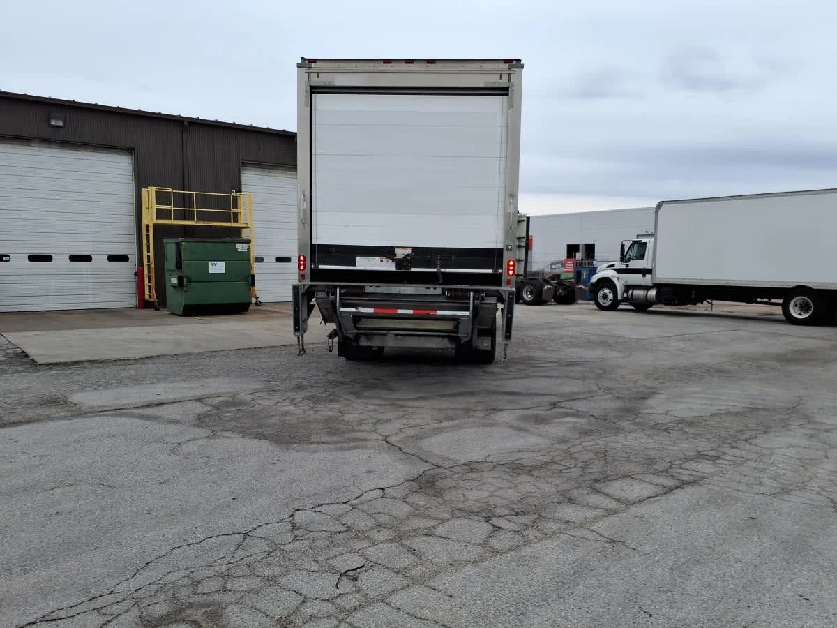 2020 International MV - image 5