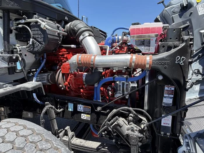 2027 Peterbilt 567 in Orlando, FL — photo 10