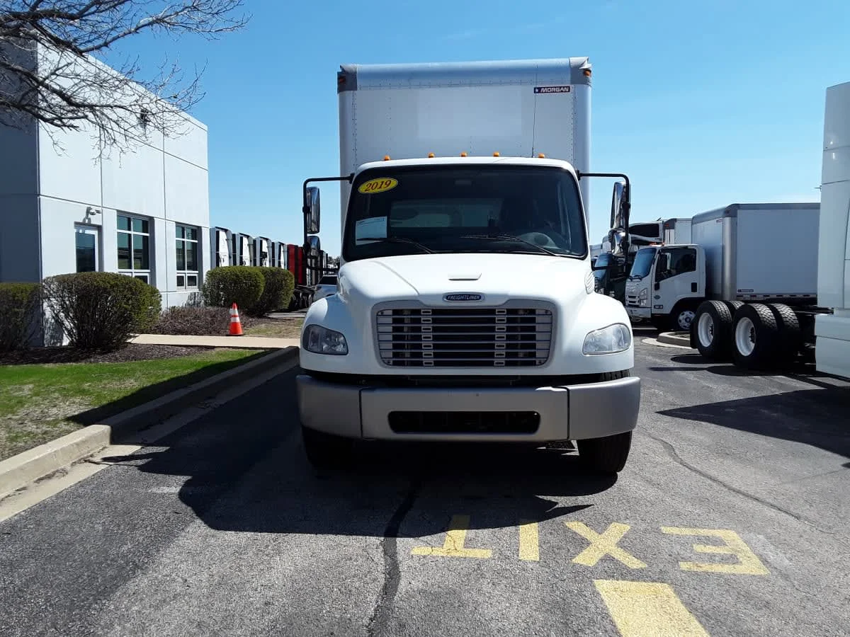 2019 Freightliner M2 106 in Bolingbrook, IL — photo 2