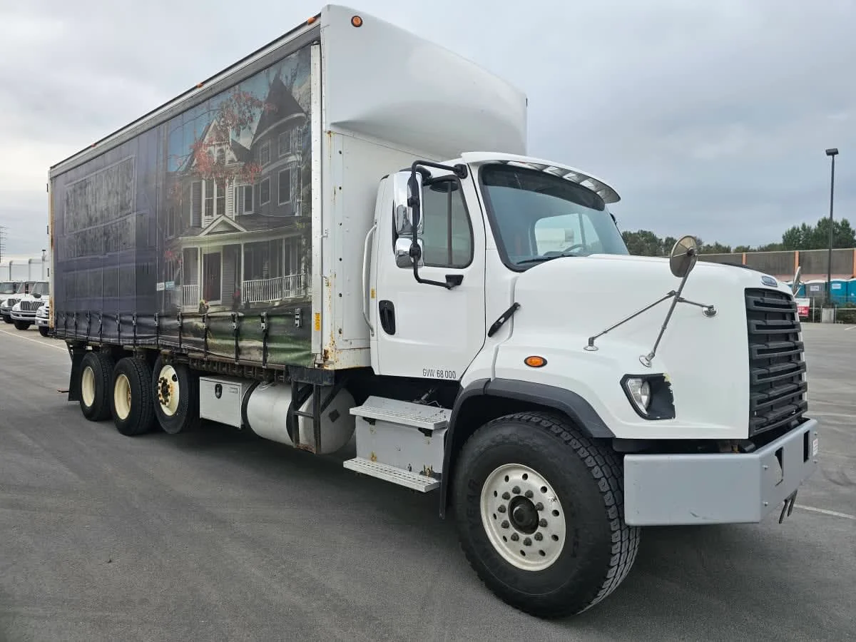 2015 Freightliner 108SD in Tacoma, WA — photo 3