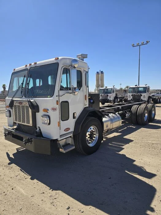 2026 Peterbilt 520 in Houston, TX — photo 2