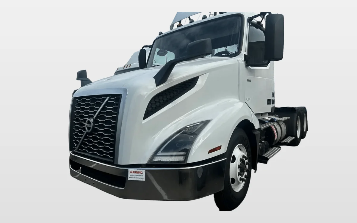 2019 Volvo - image 1