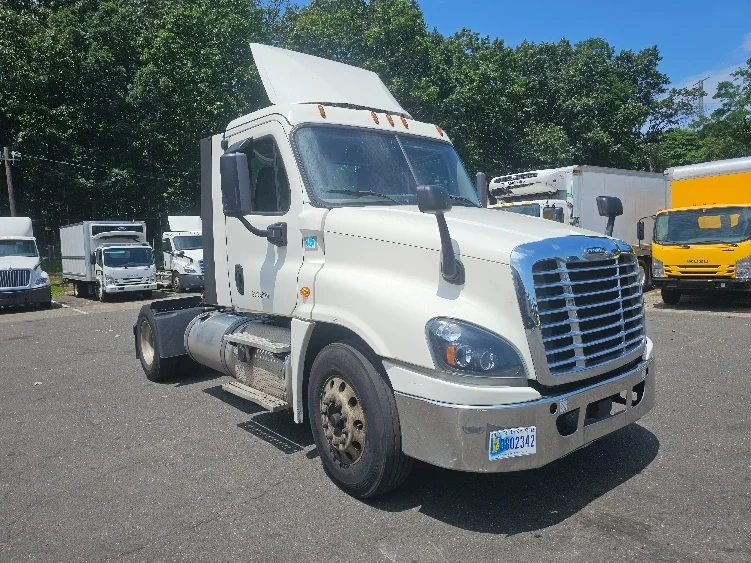2019 Freightliner Cascadia in Edison, NJ