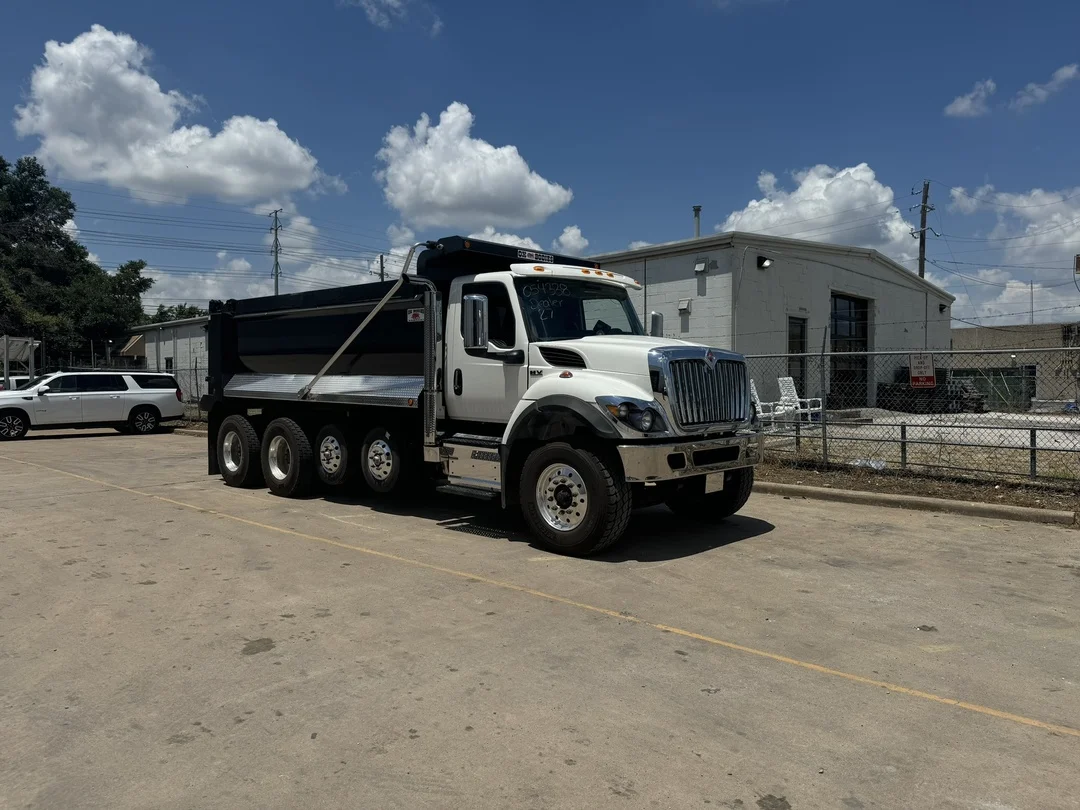 2025 International HV - image 2