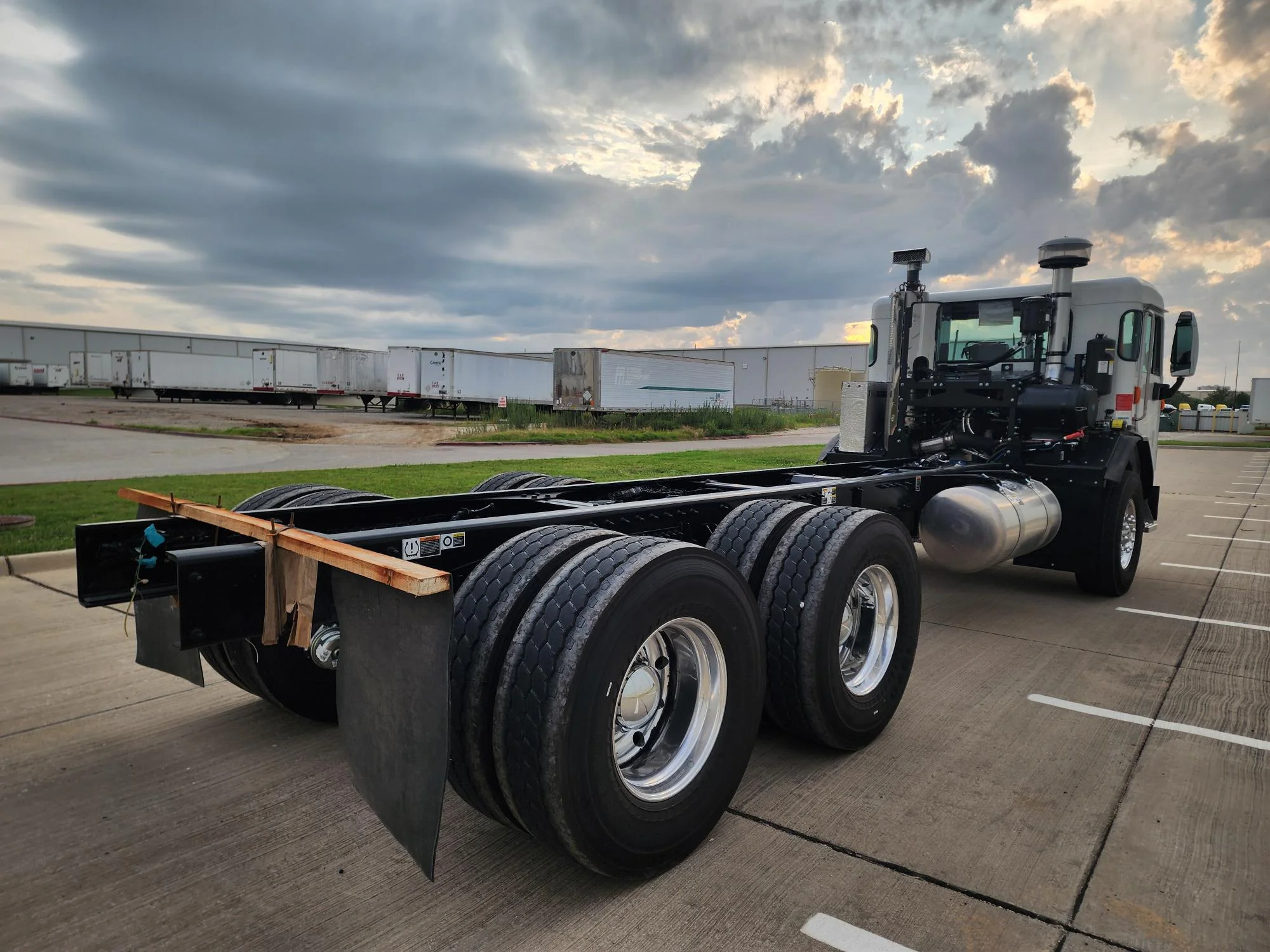 2026 Peterbilt 520 in Cincinnati, OH — photo 5