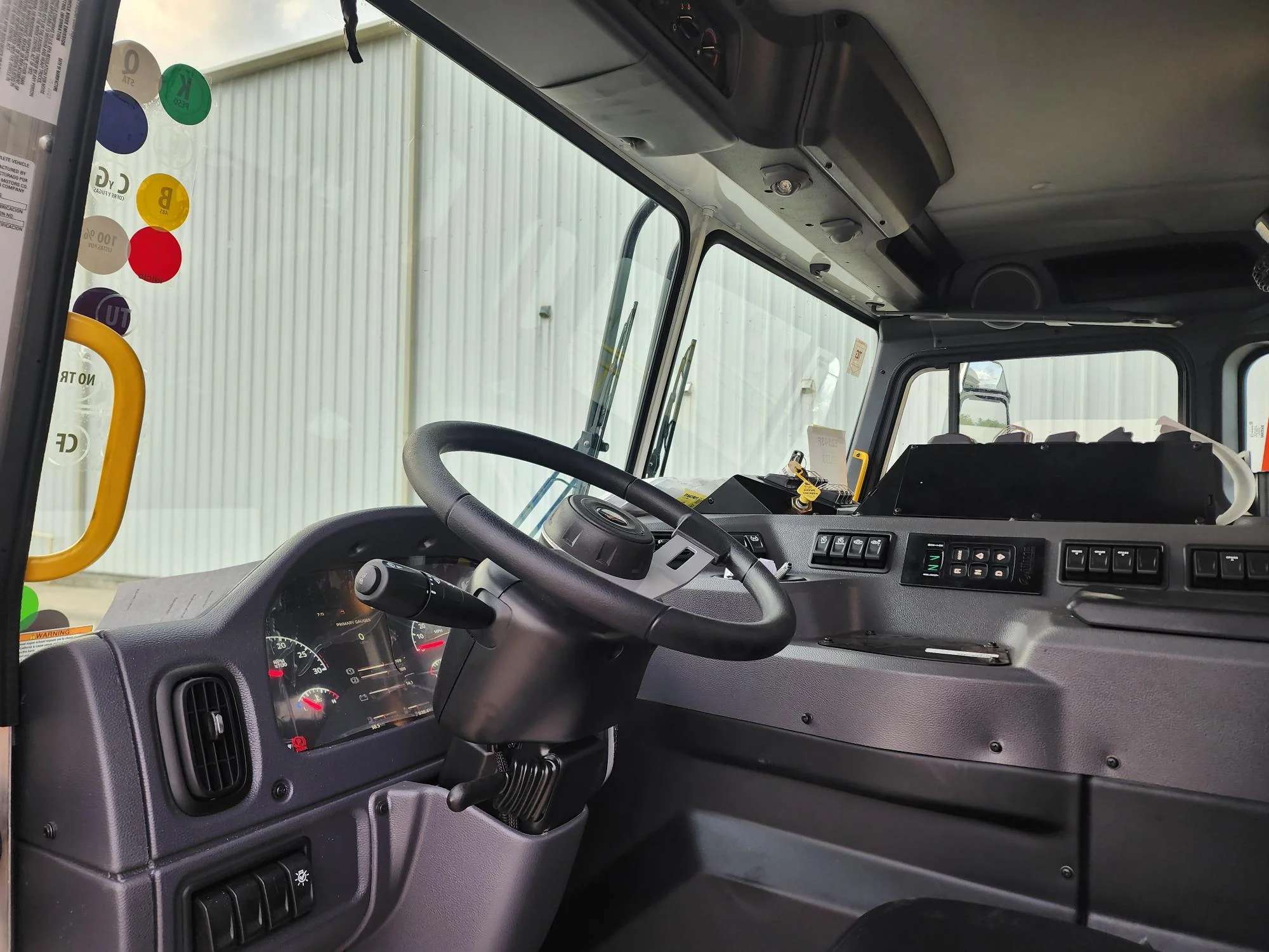 2026 Peterbilt 520 in Cincinnati, OH — photo 9