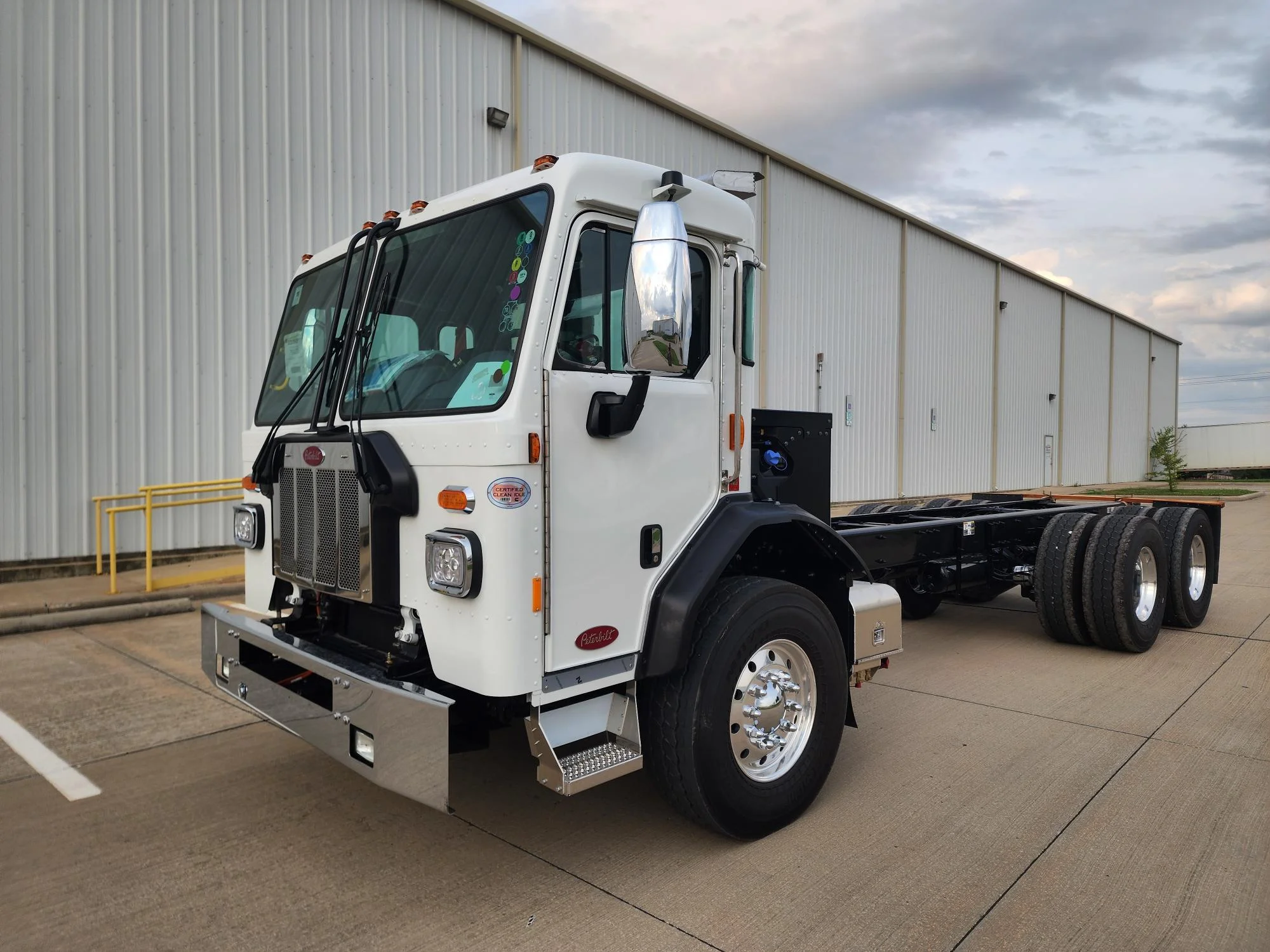 2026 Peterbilt 520 in Cincinnati, OH