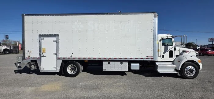 2020 Peterbilt 337 - image 7