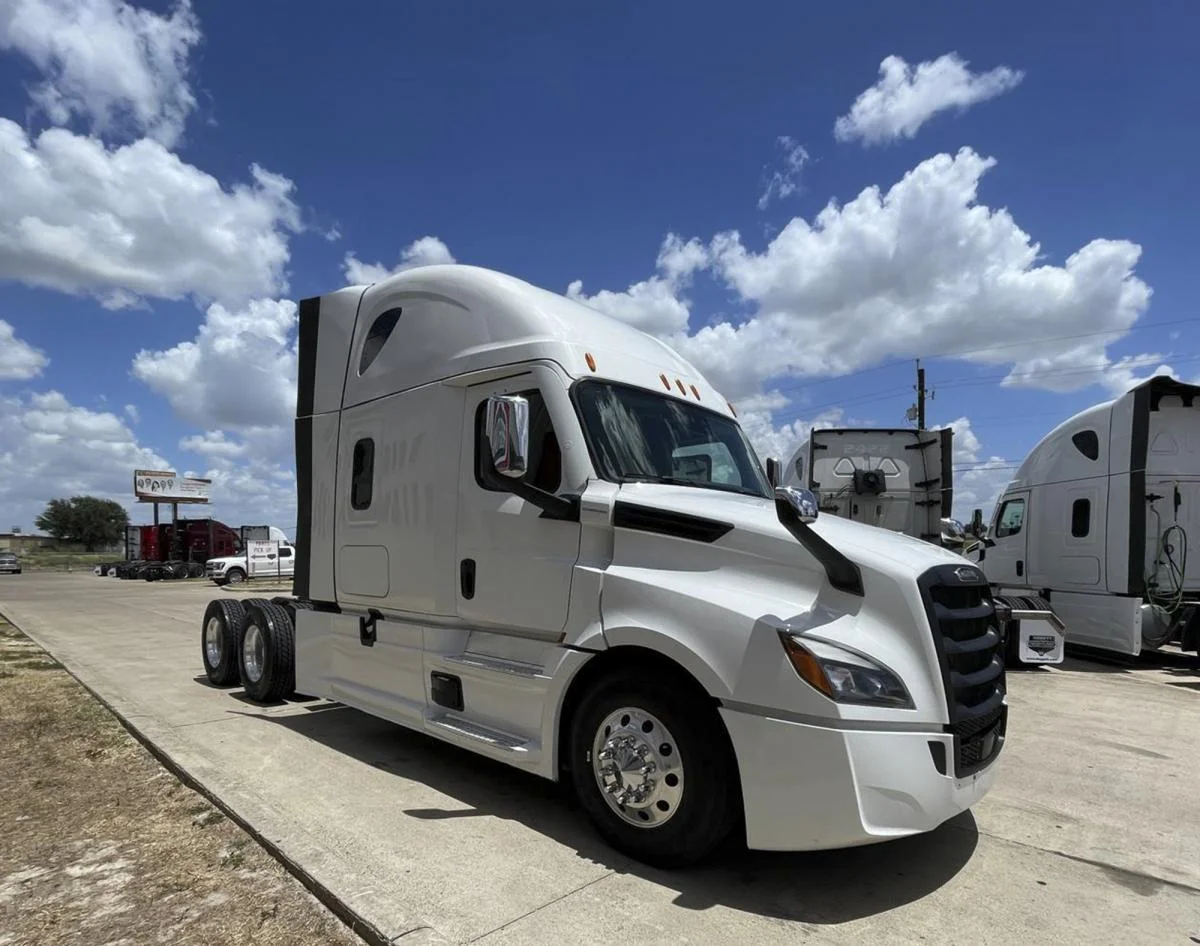 2024 Freightliner Cascadia