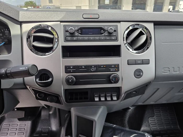 2027 Ford F-750 — photo 20