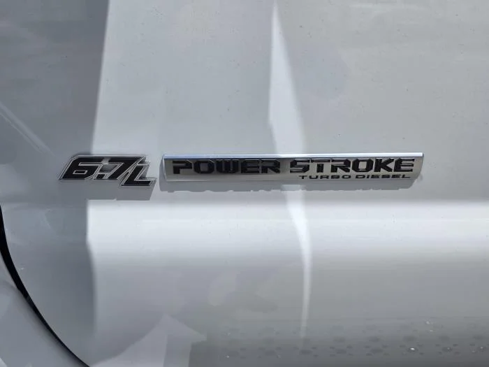 2027 Ford F-750 — photo 12