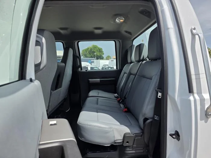2027 Ford F-750 — photo 16