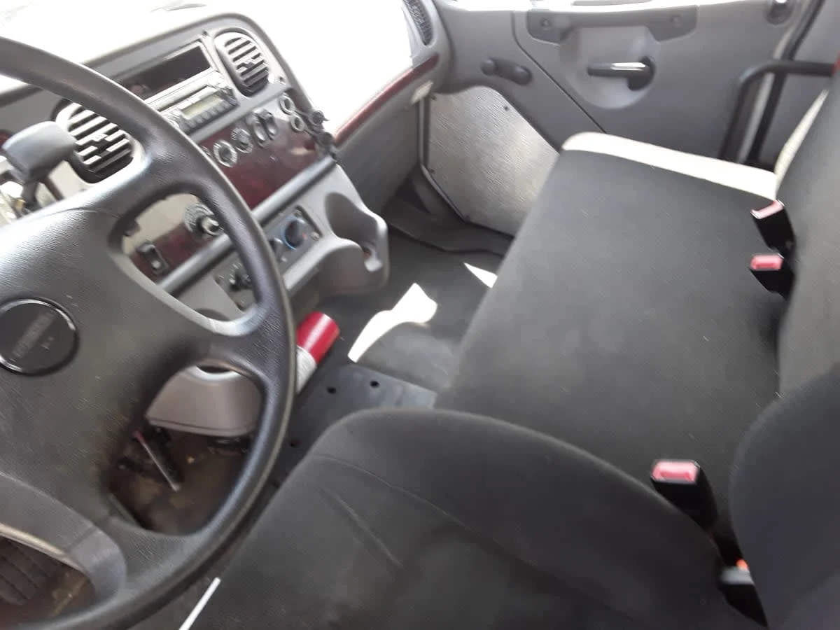 2016 Freightliner M2 106 - image 7