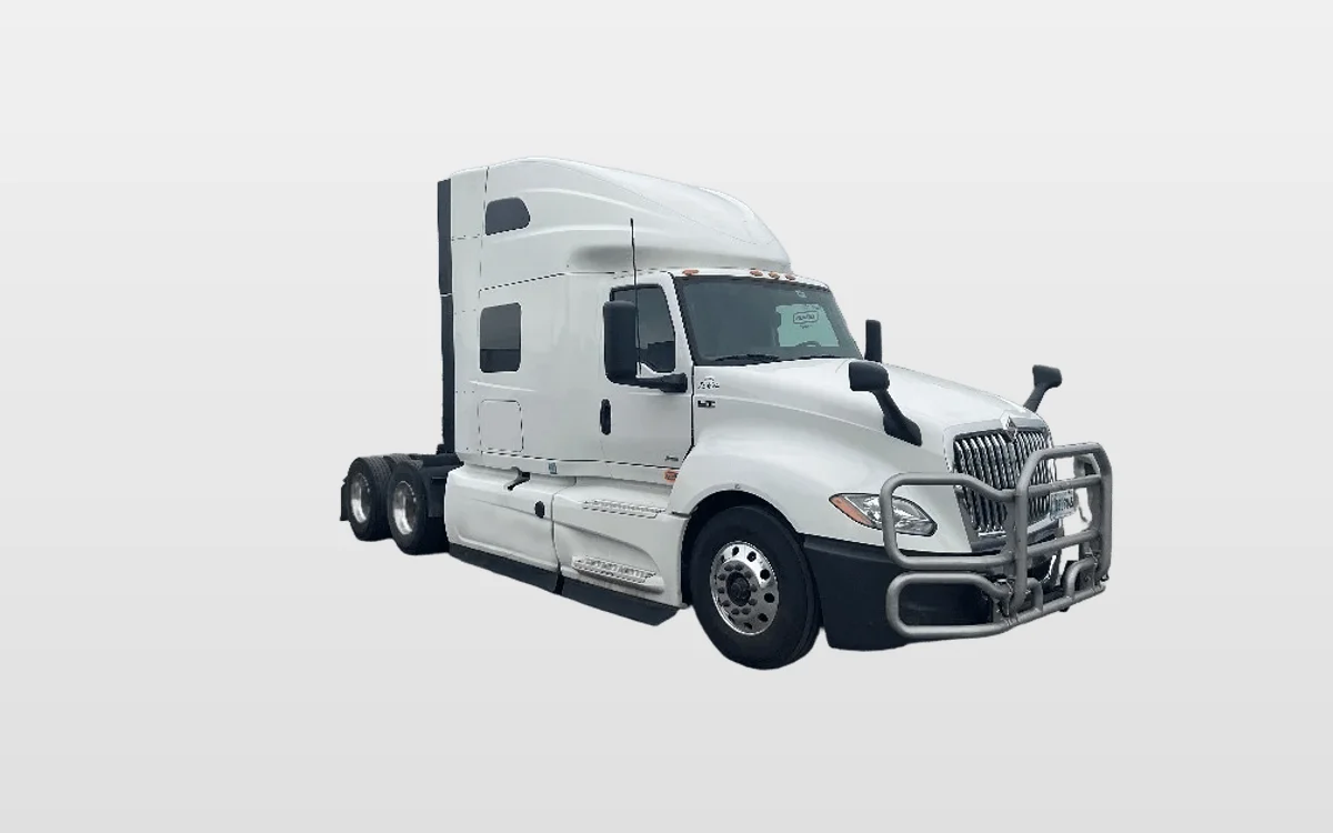 2023 International LT - image 1