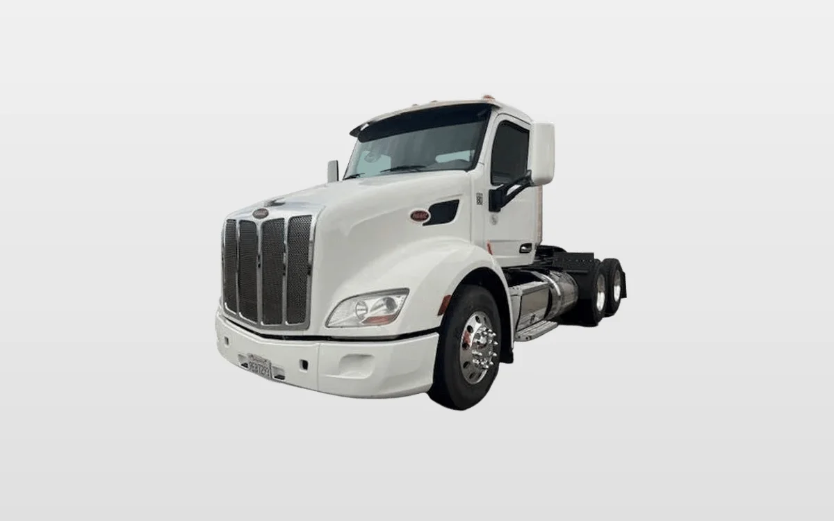 2019 Peterbilt 579 - image 1