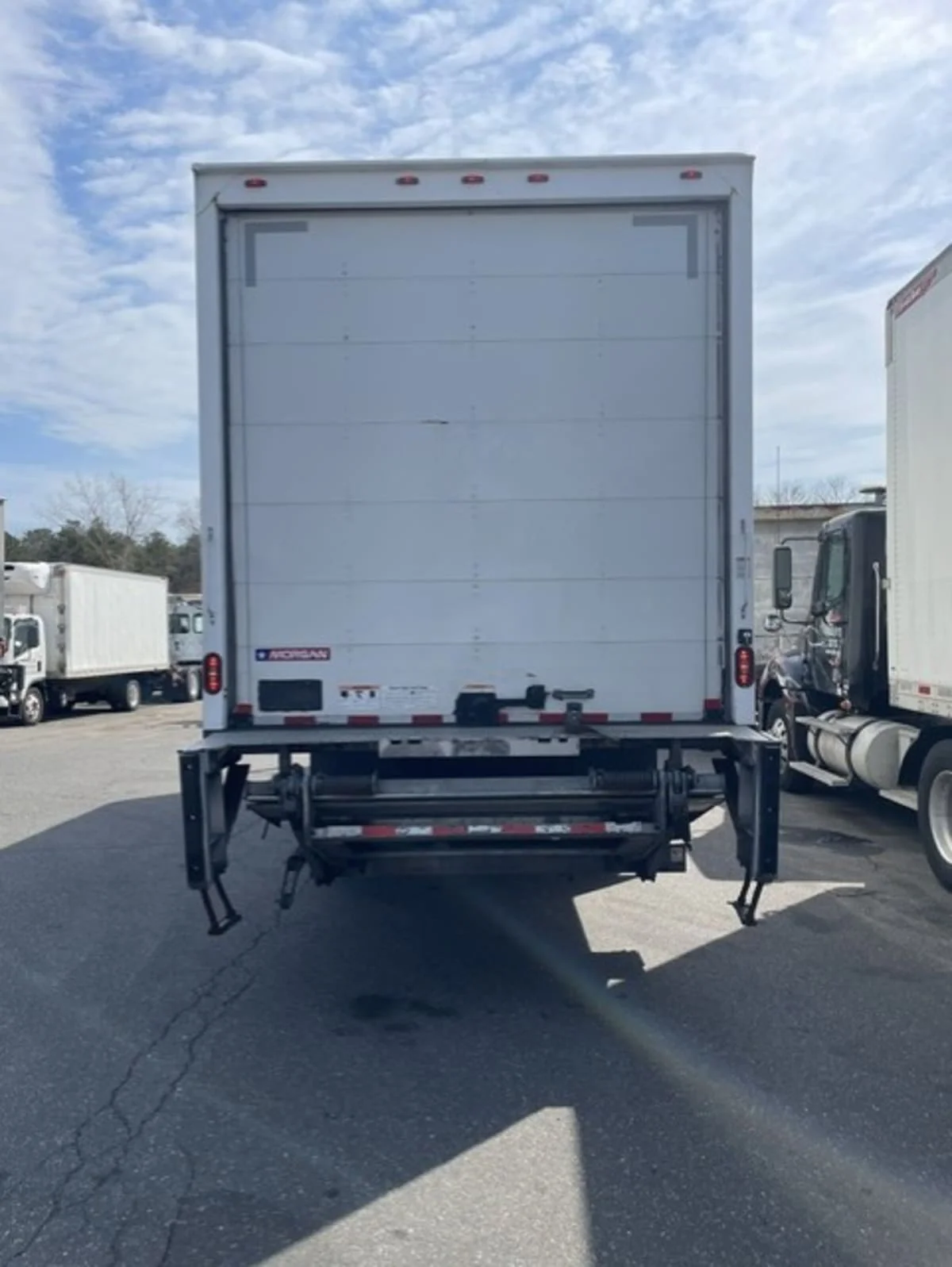 2019 International 4300 - image 5