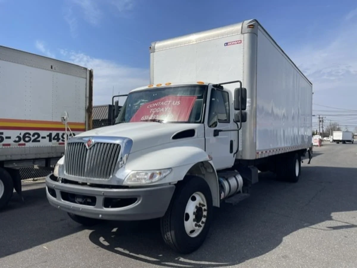 2019 International 4300 in Farmingdale, NY