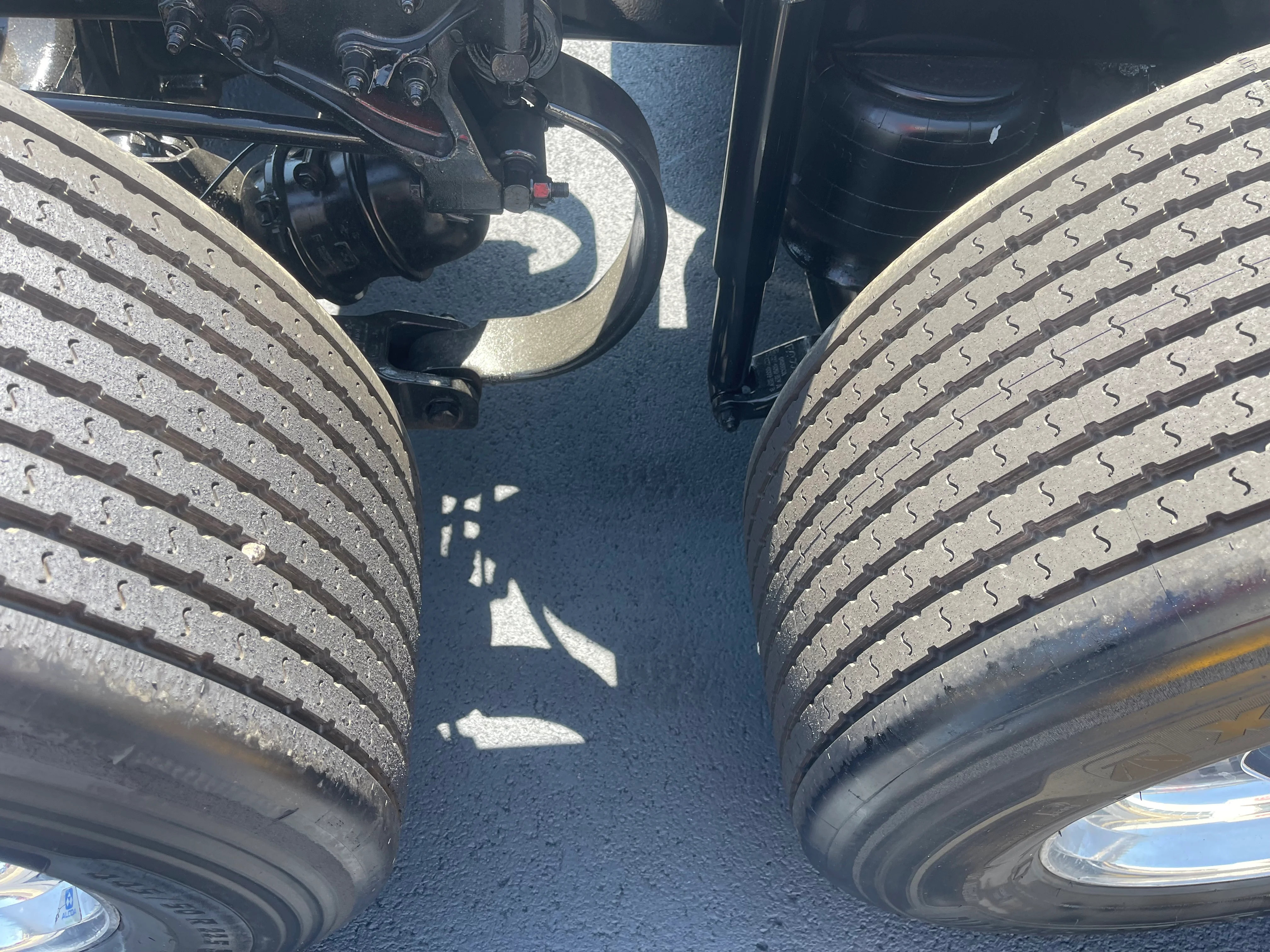 2020 Peterbilt 579 - image 12