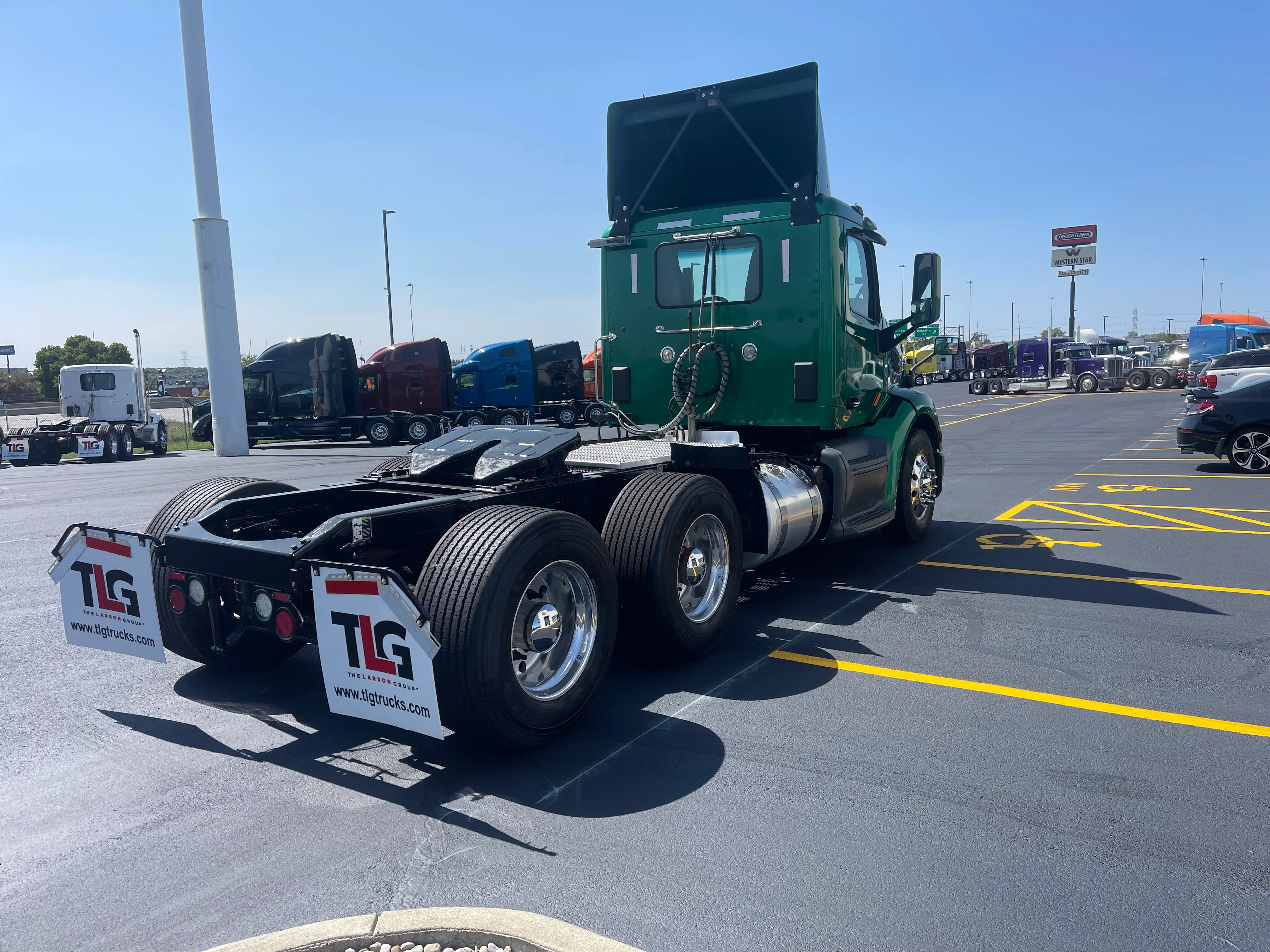 2020 Peterbilt 579 - image 5