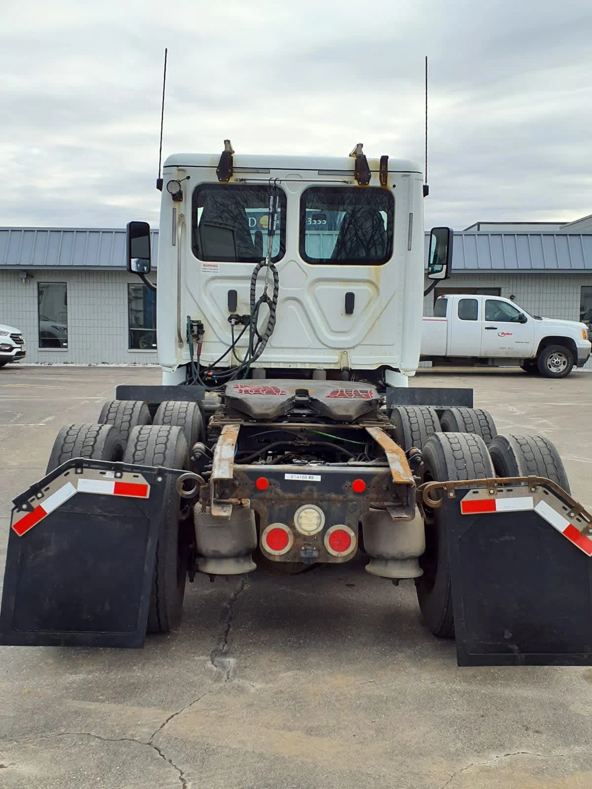 2019 Freightliner Cascadia in Oak Creek, WI — photo 5