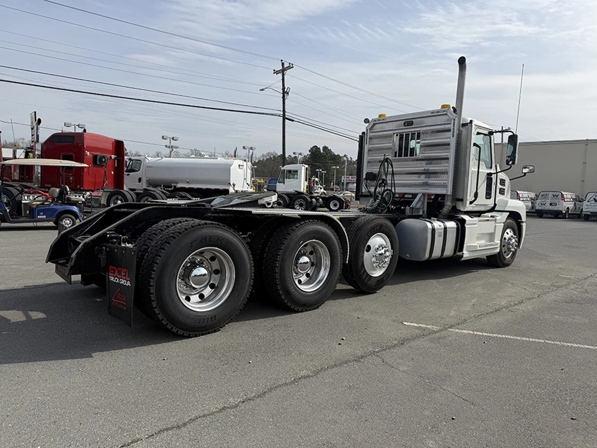 2020 Mack Anthem - image 4