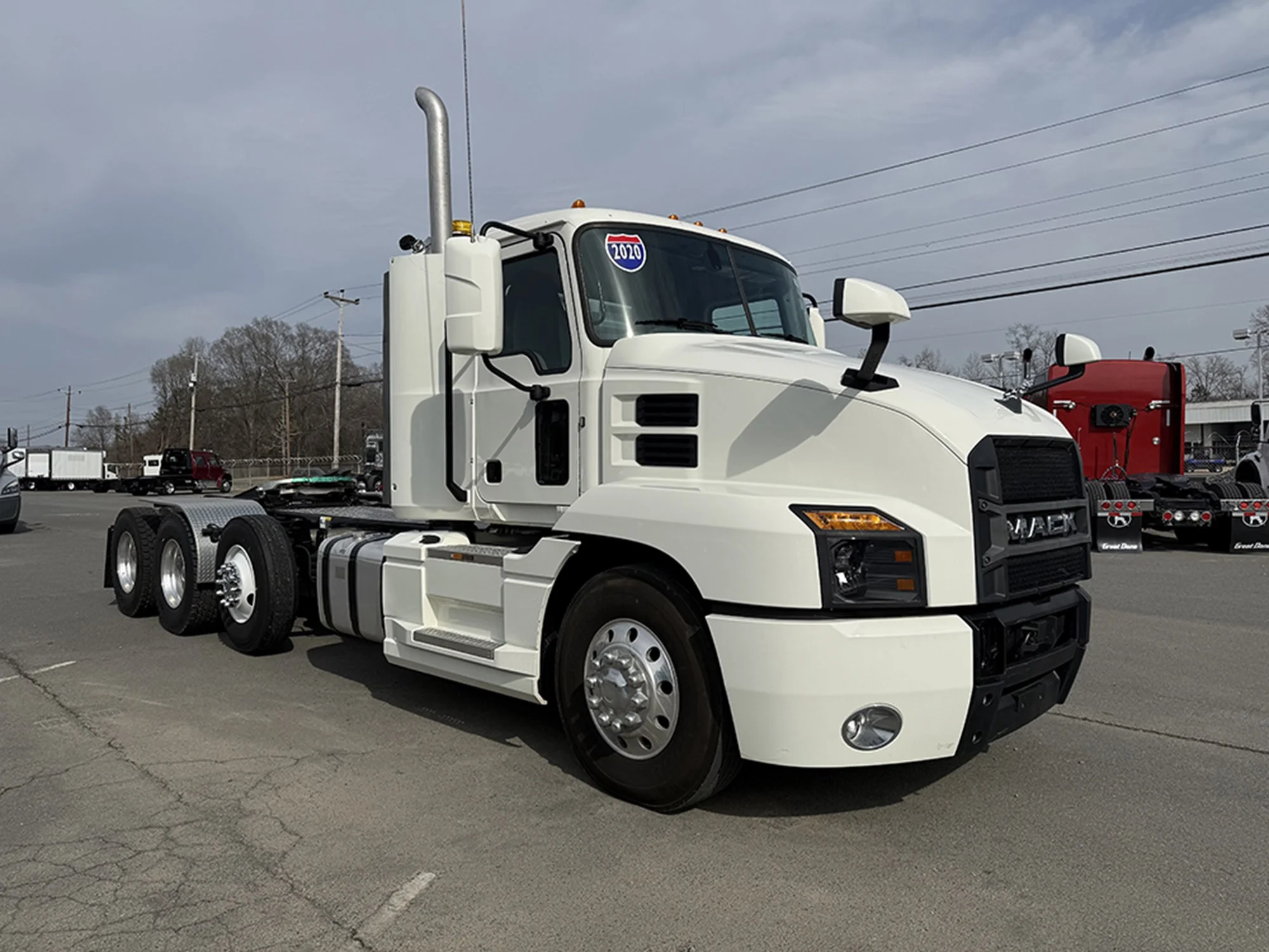 2020 Mack Anthem — photo 2