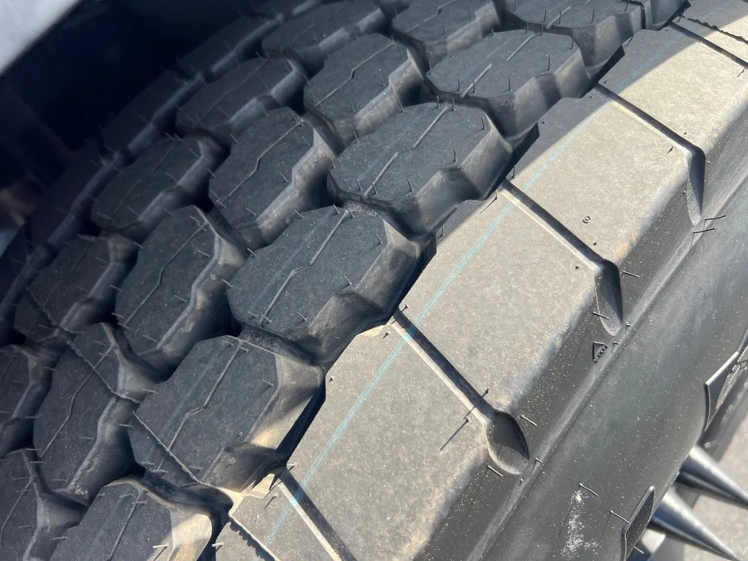 2023 Peterbilt 389 - image 28