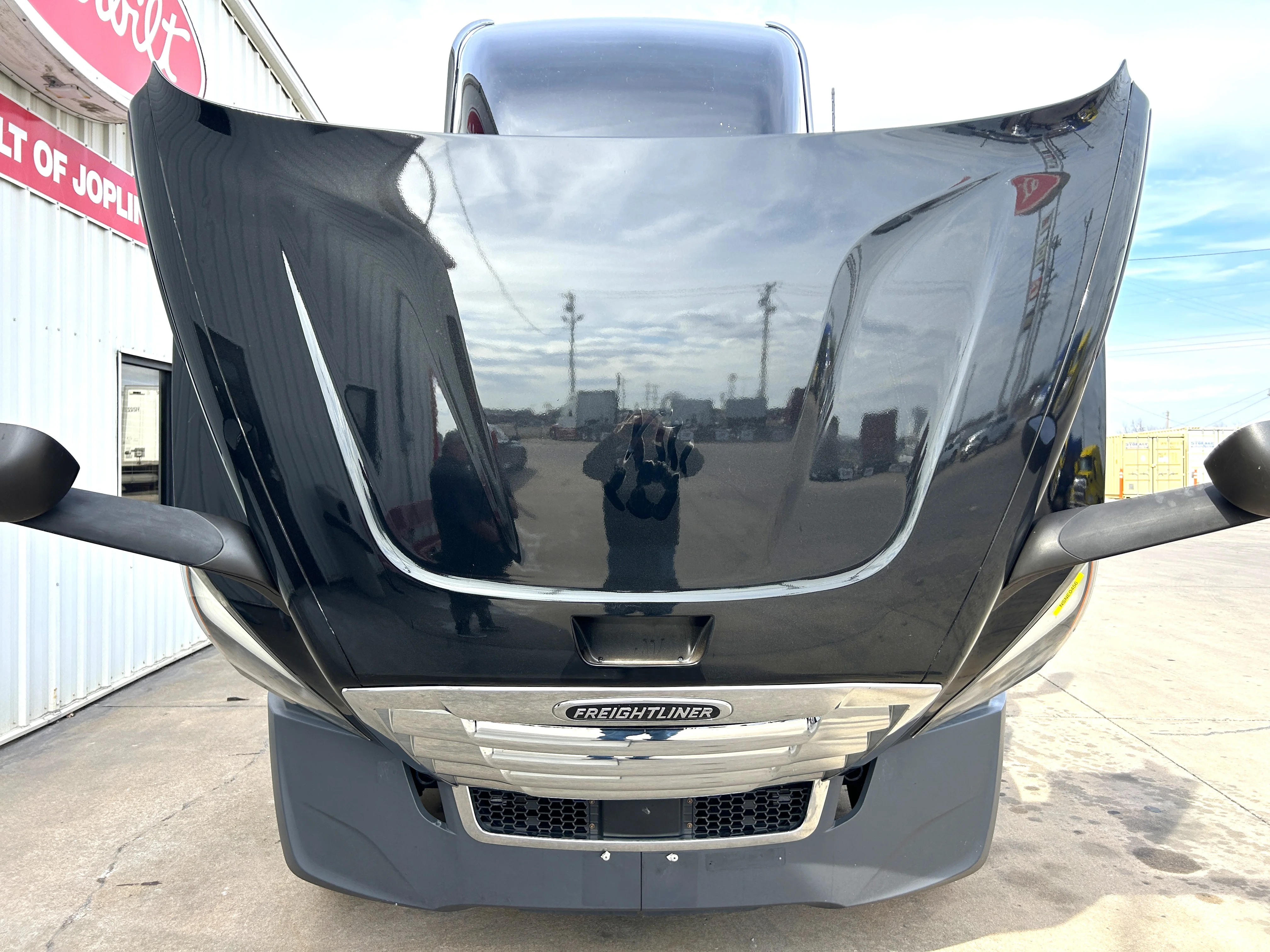 2022 Freightliner Cascadia - image 15