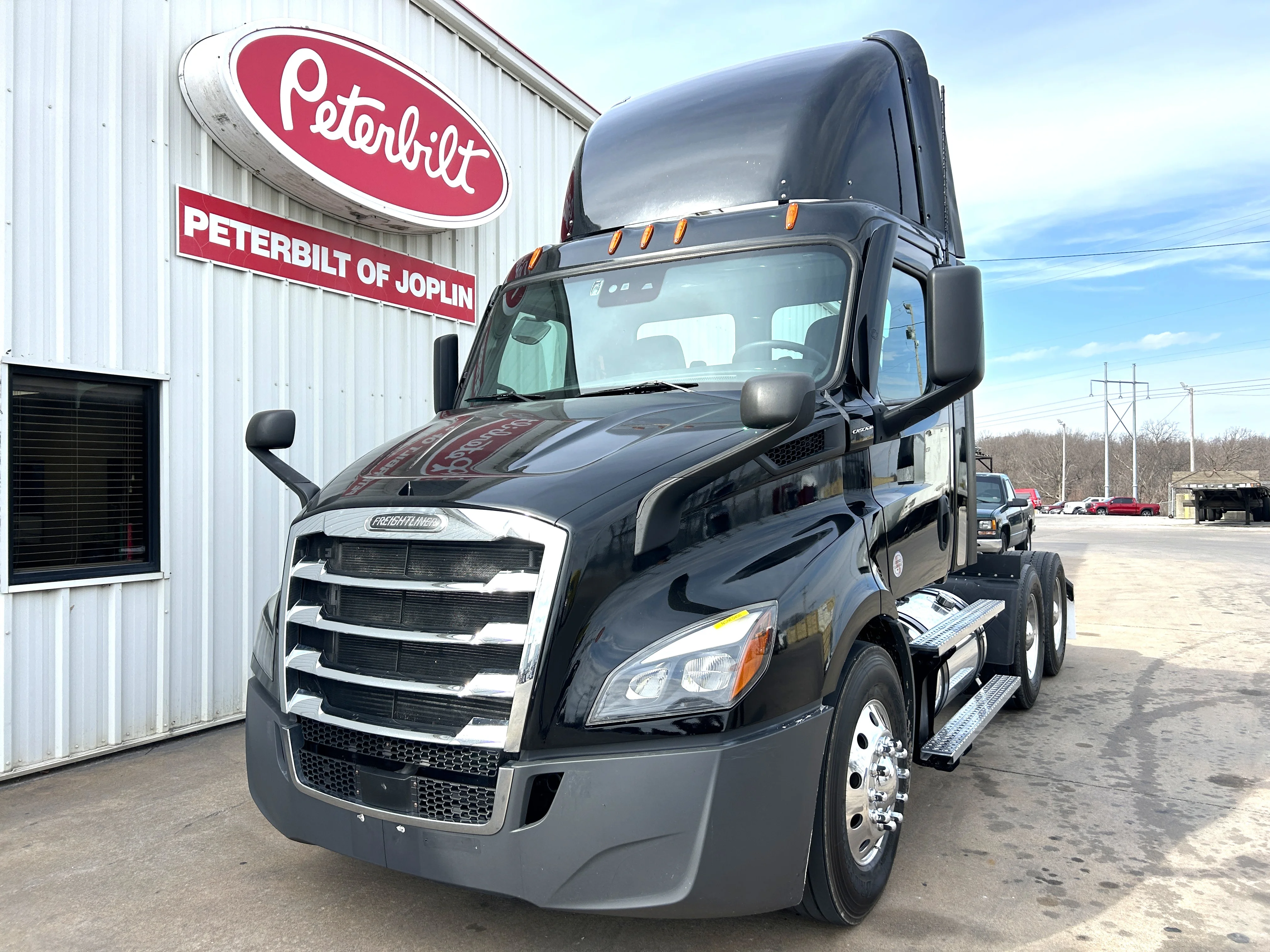 2022 Freightliner Cascadia in Joplin, MO