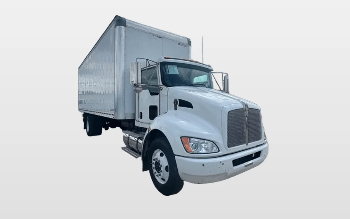 2022 Kenworth T270 - image 1