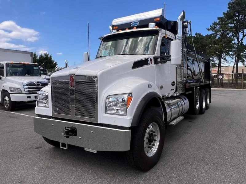 2027 Kenworth T880