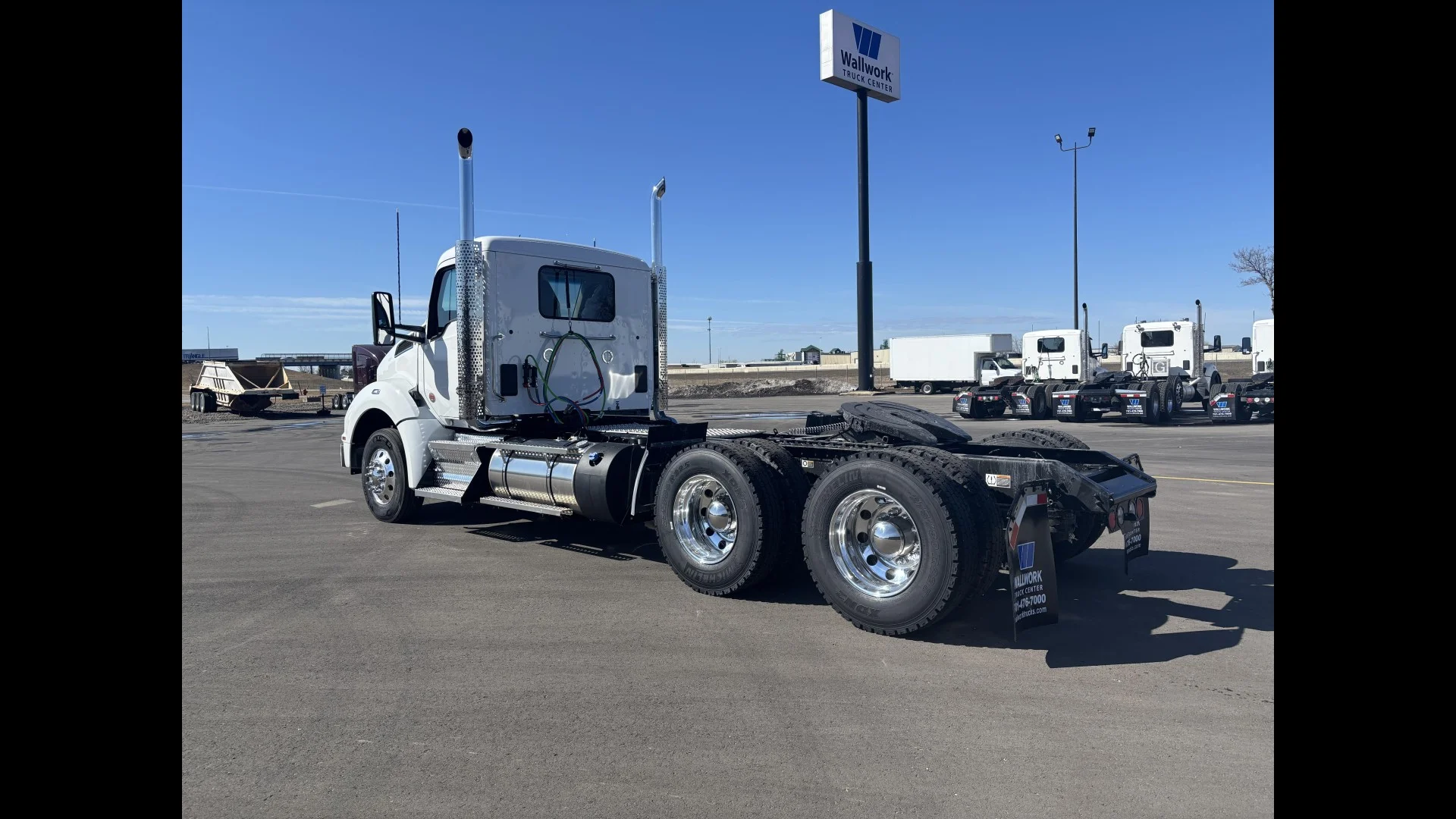 2026 Kenworth T880 in Fargo — photo 3