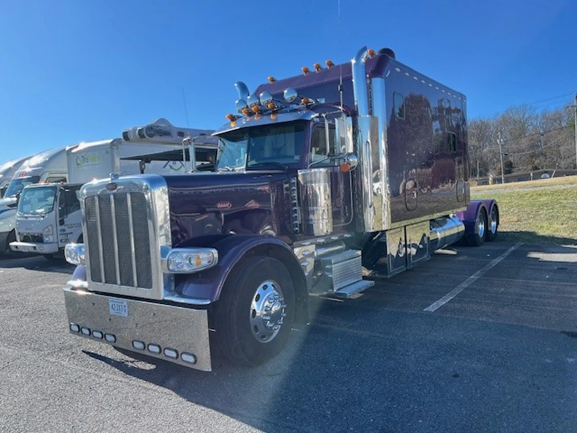 2022 Peterbilt 389 - image 3