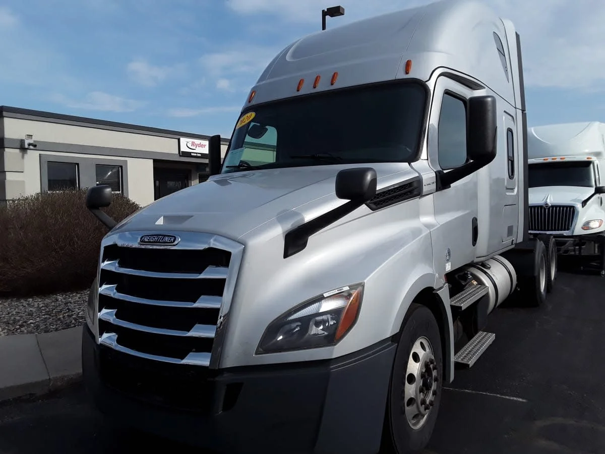 2020 Freightliner Cascadia in Altoona, IA