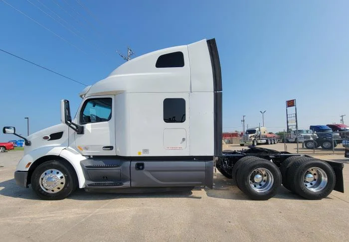 2021 Peterbilt 579 - image 6