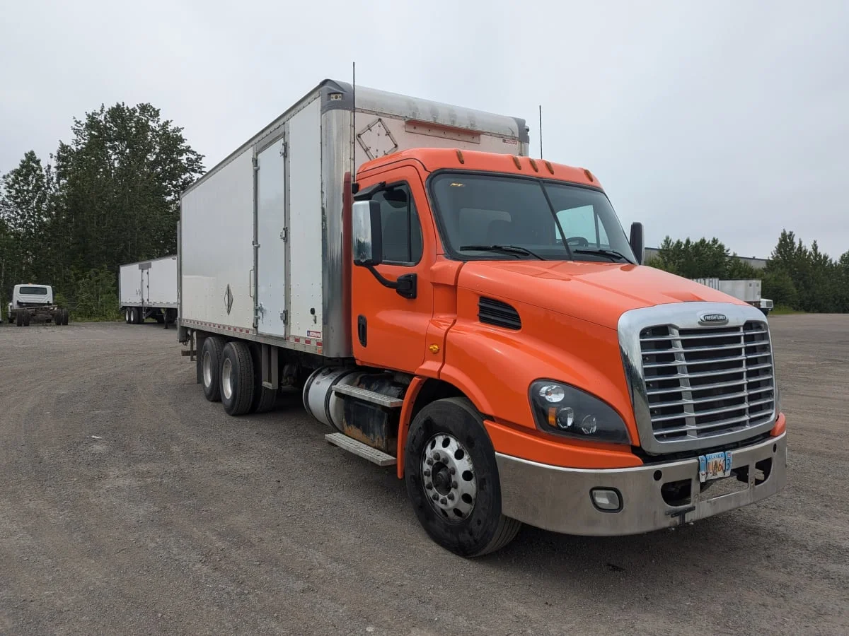 2018 Freightliner Cascadia in Anchorage, AK — photo 3
