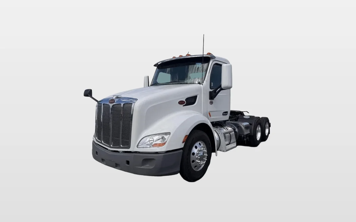 2021 Peterbilt 579 - image 1