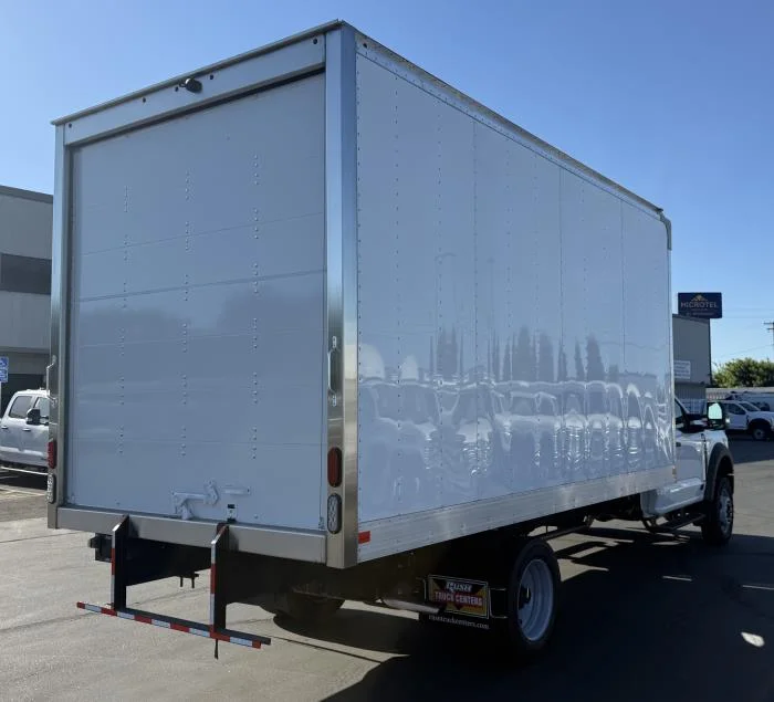 2026 Ford F-550 — photo 7