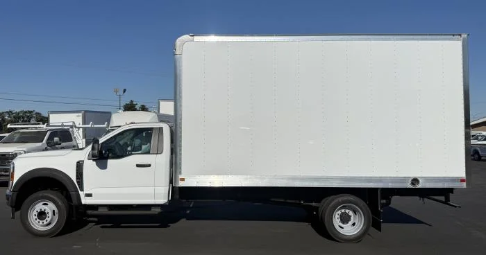 2026 Ford F-550 — photo 4